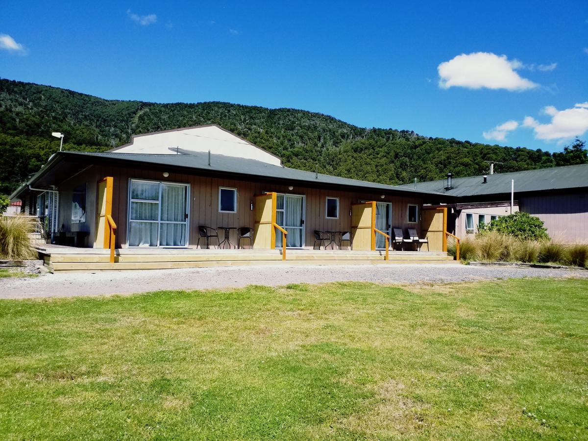 The Crossing Lodge Erua Екстериор снимка